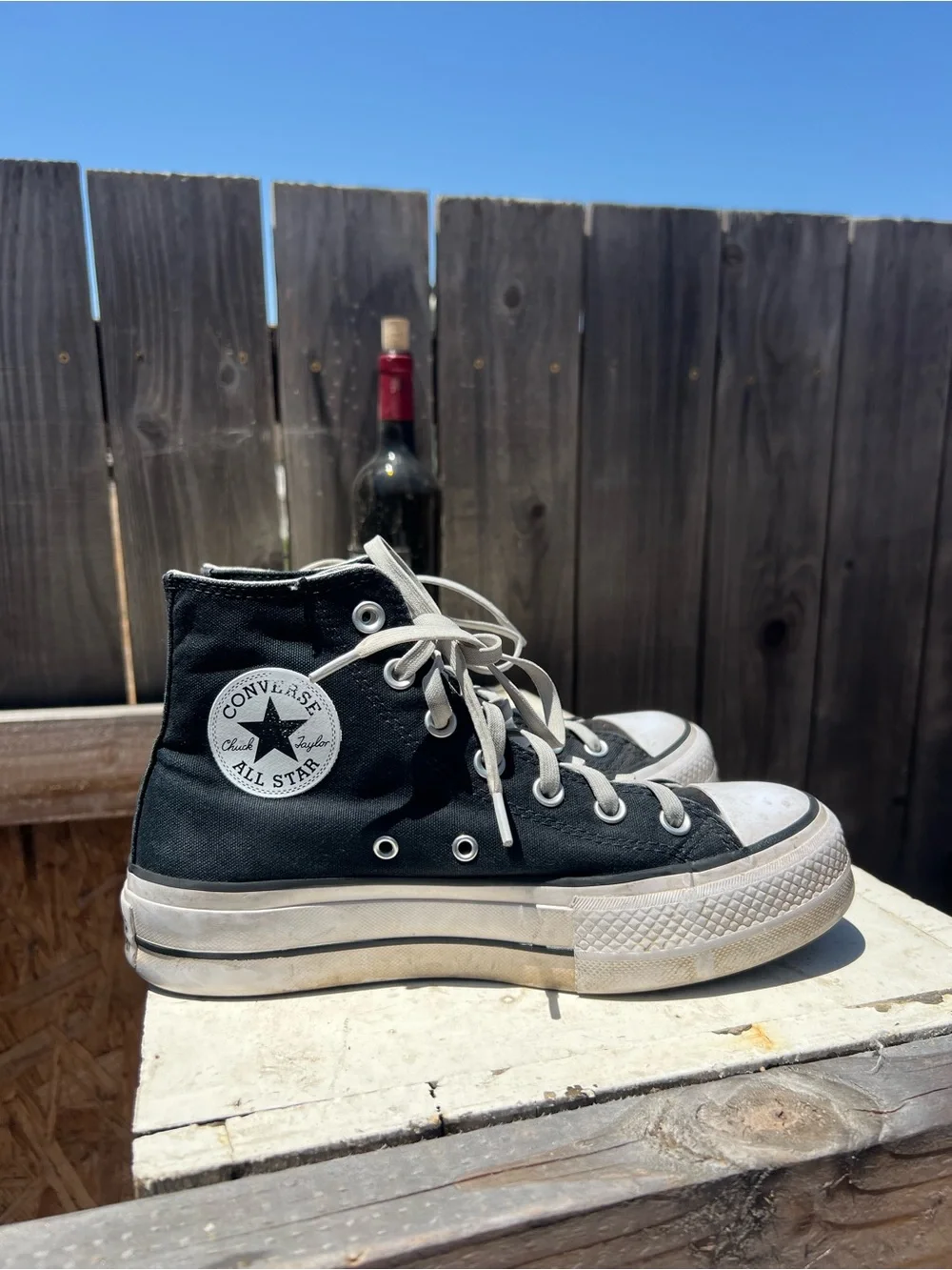 Converse Women's Chuck Taylor All-Star Platform Lift High Top Core Shoe Size 7.5
